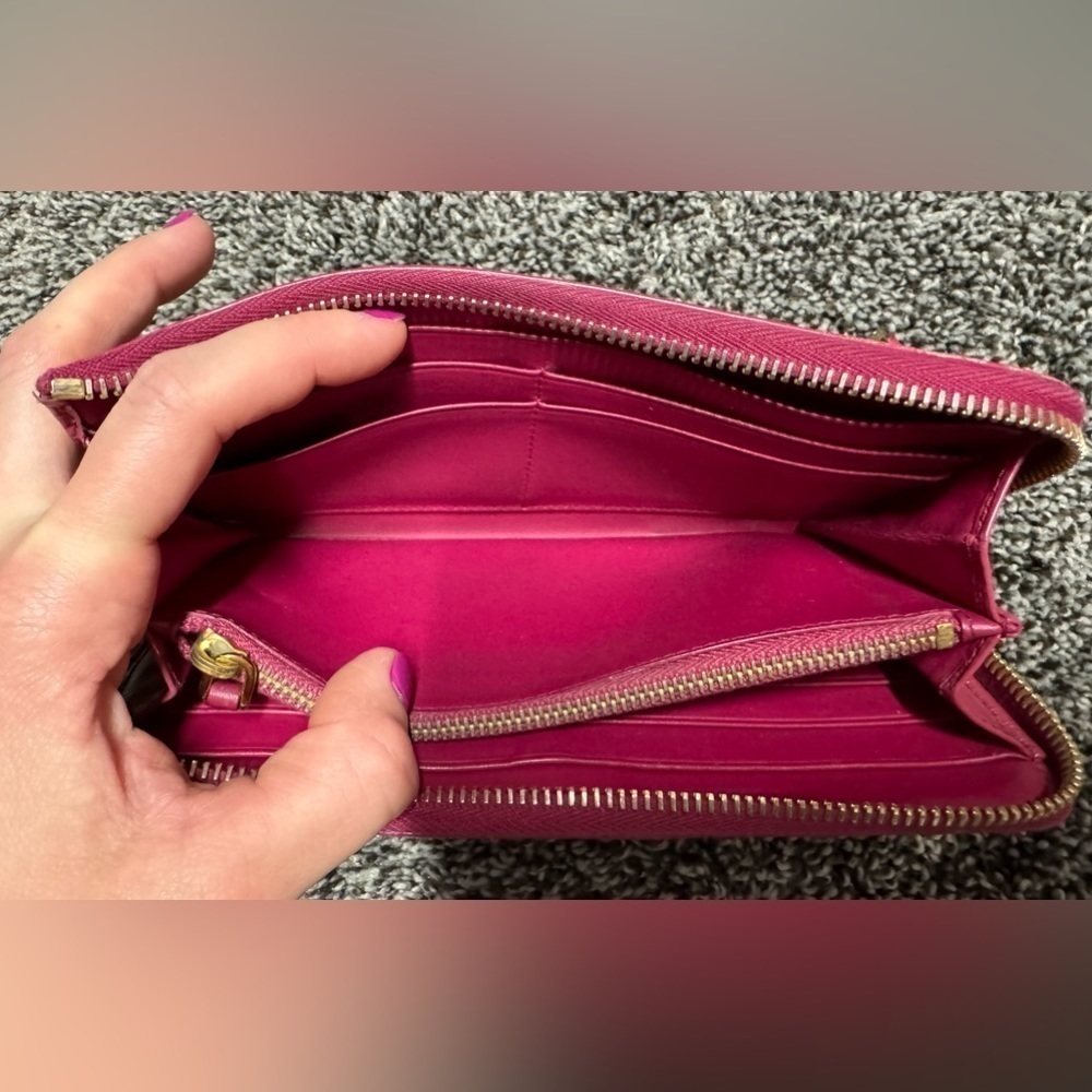 Prada wallet - Picture 5 of 16